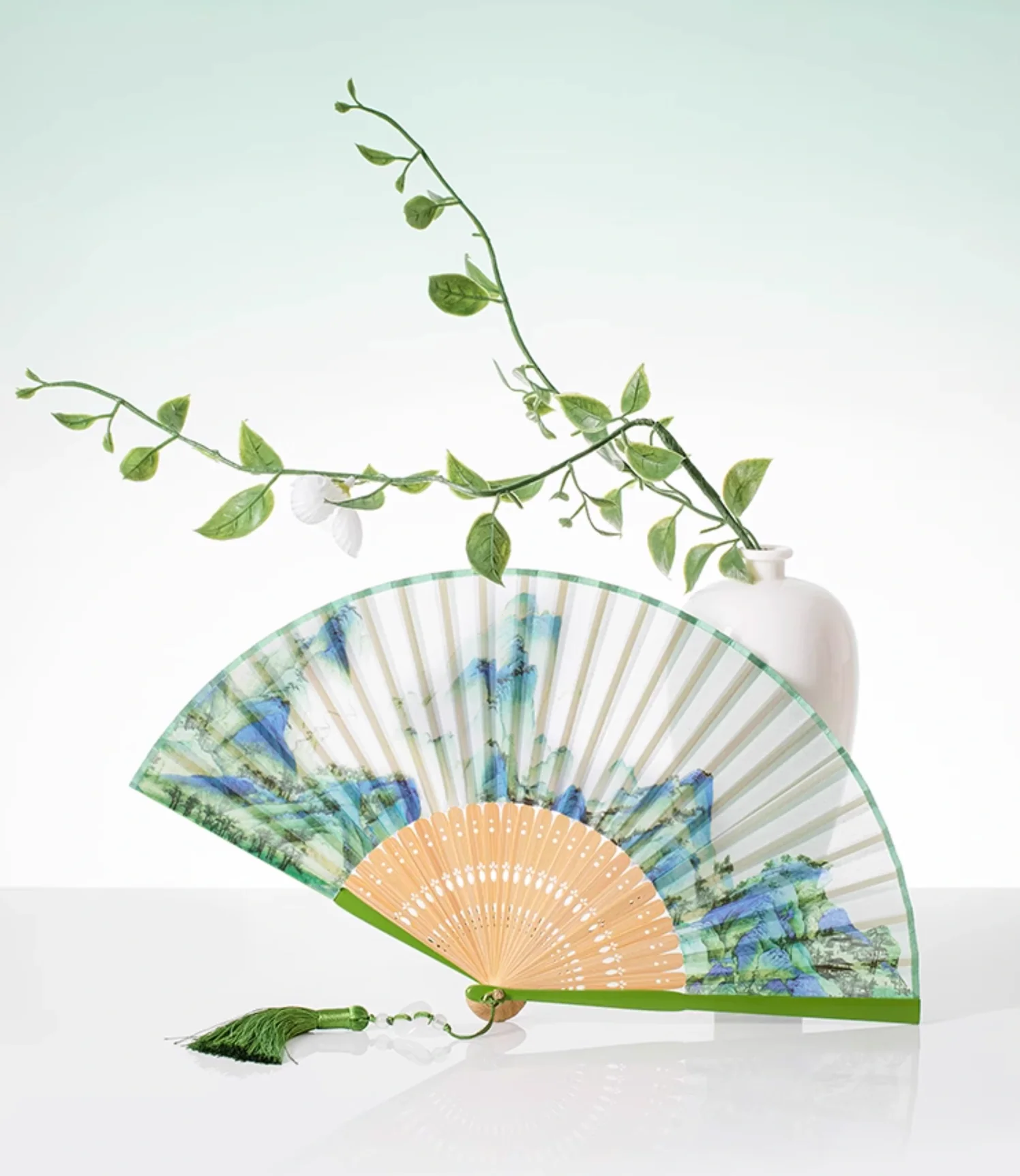 A Thousand Li Artwork Folding Fan Gift Set - Image 5