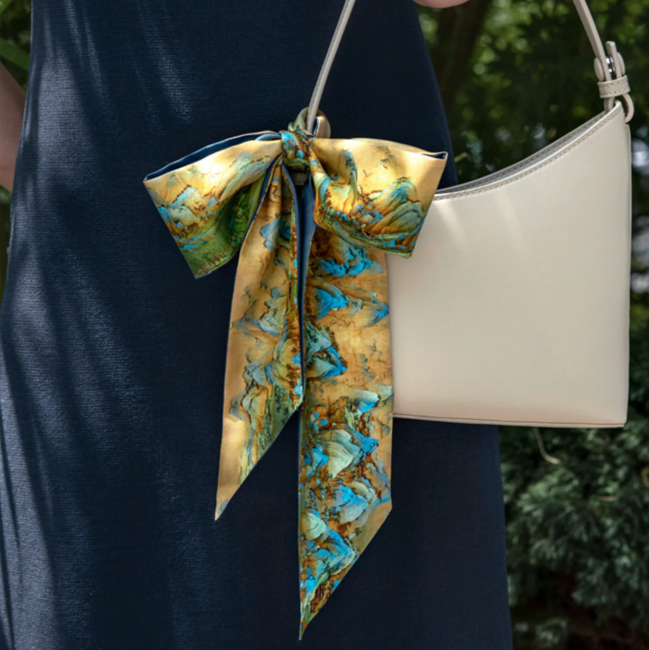 100% Mulberry Silk Twilly - Image 14