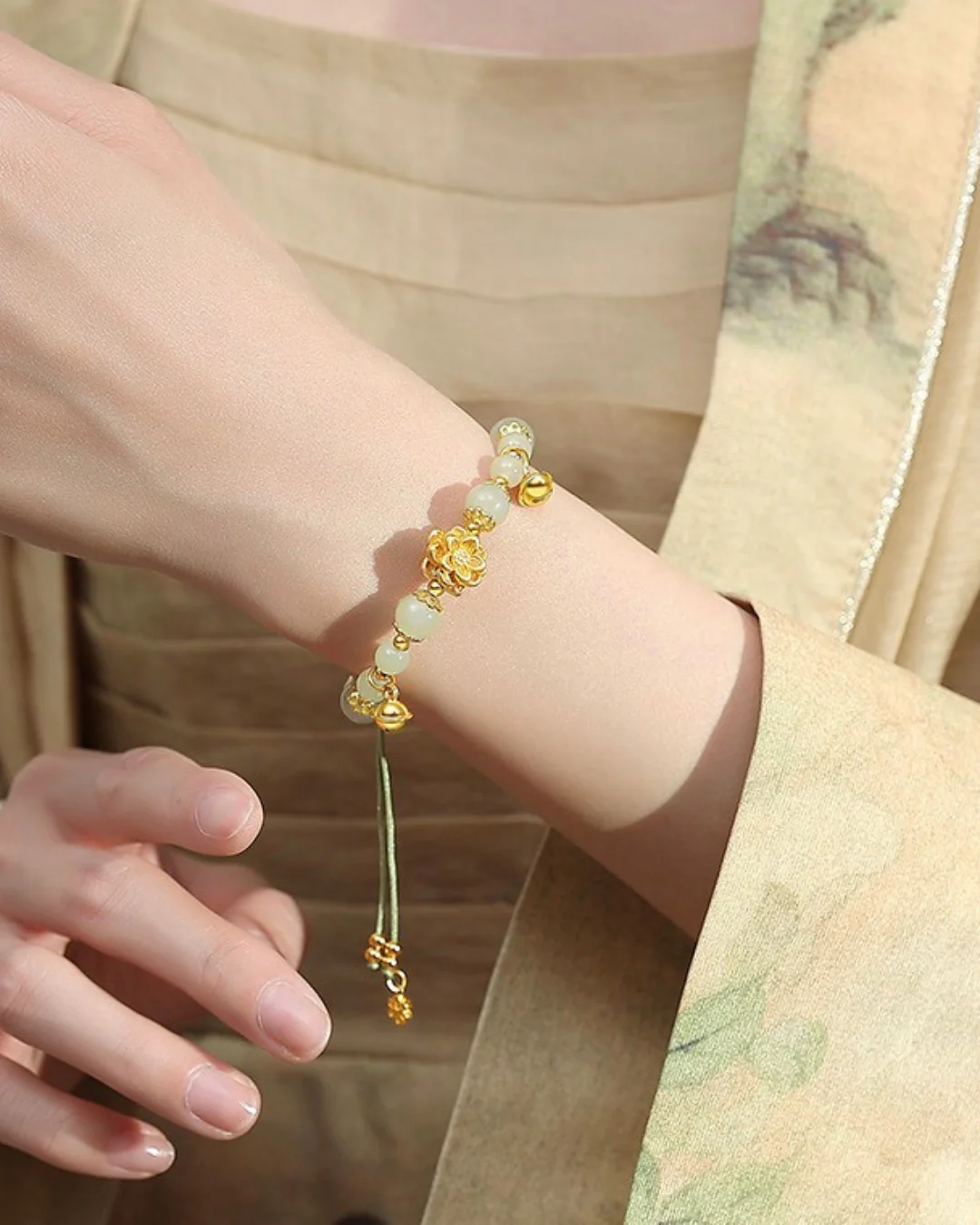 Benelore Lotus Jade Bracelet - Image 7