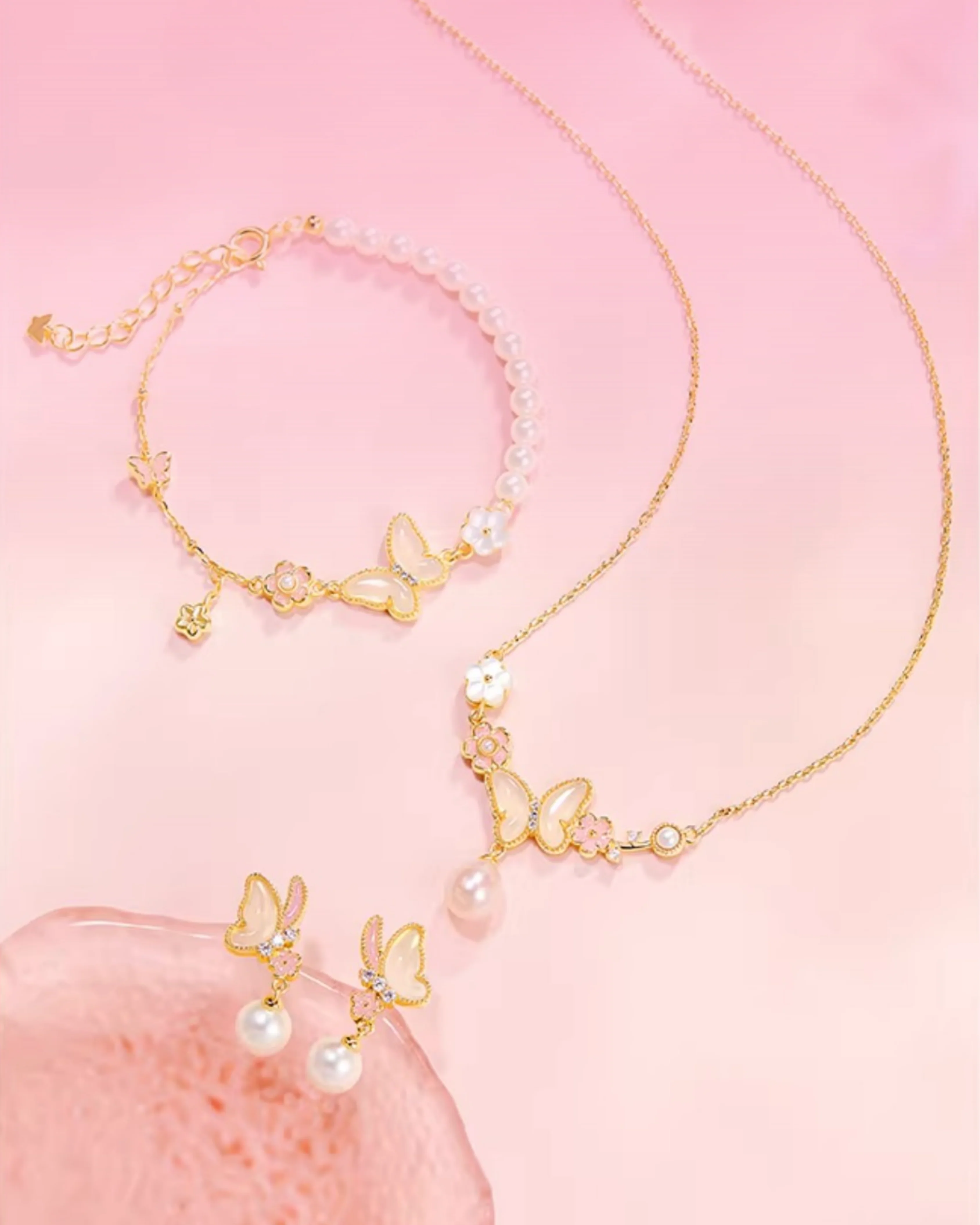 Butterfly Bloom Pearl Jewellery Set - Image 3
