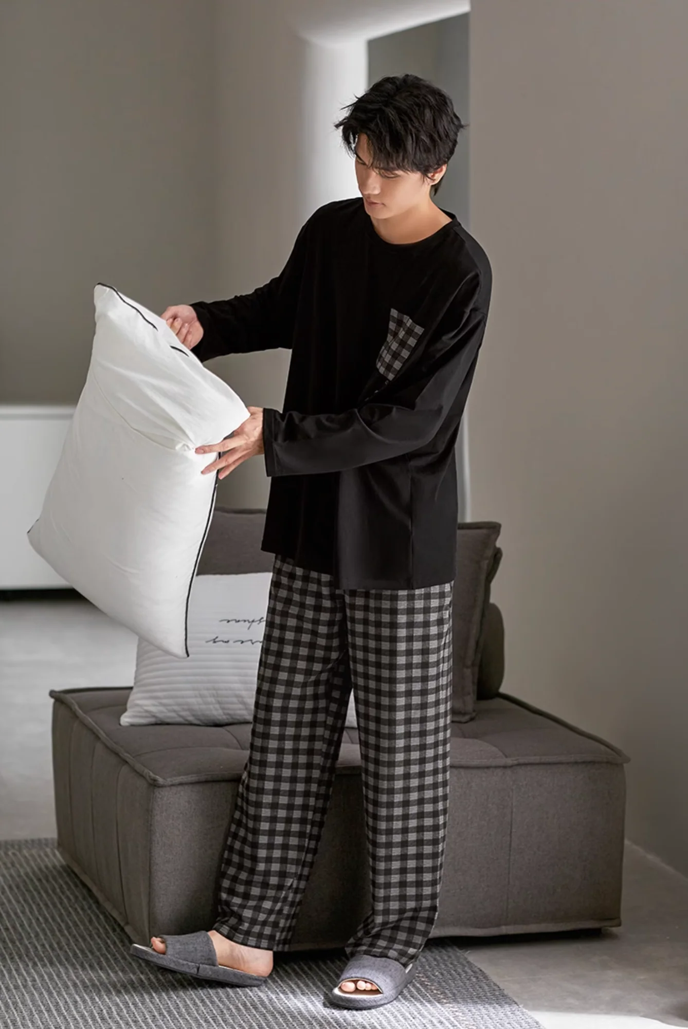 Gé Pajamas Set (T-Shirt & Pants) - Image 3