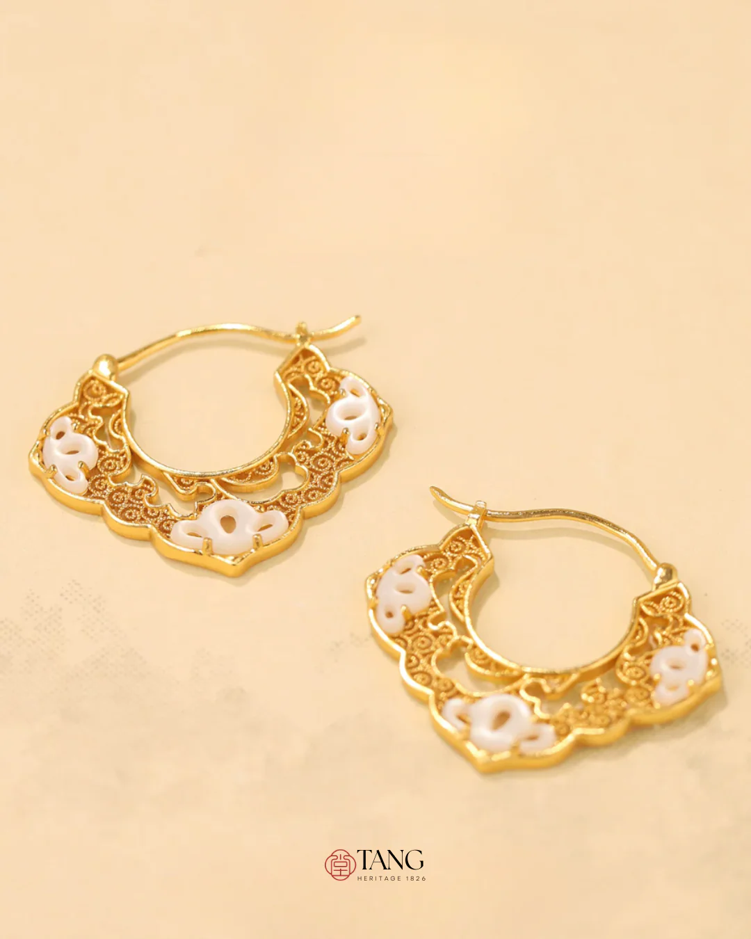 Gold Vermeil Ruyi Cloud Hoop Earrings - Image 5