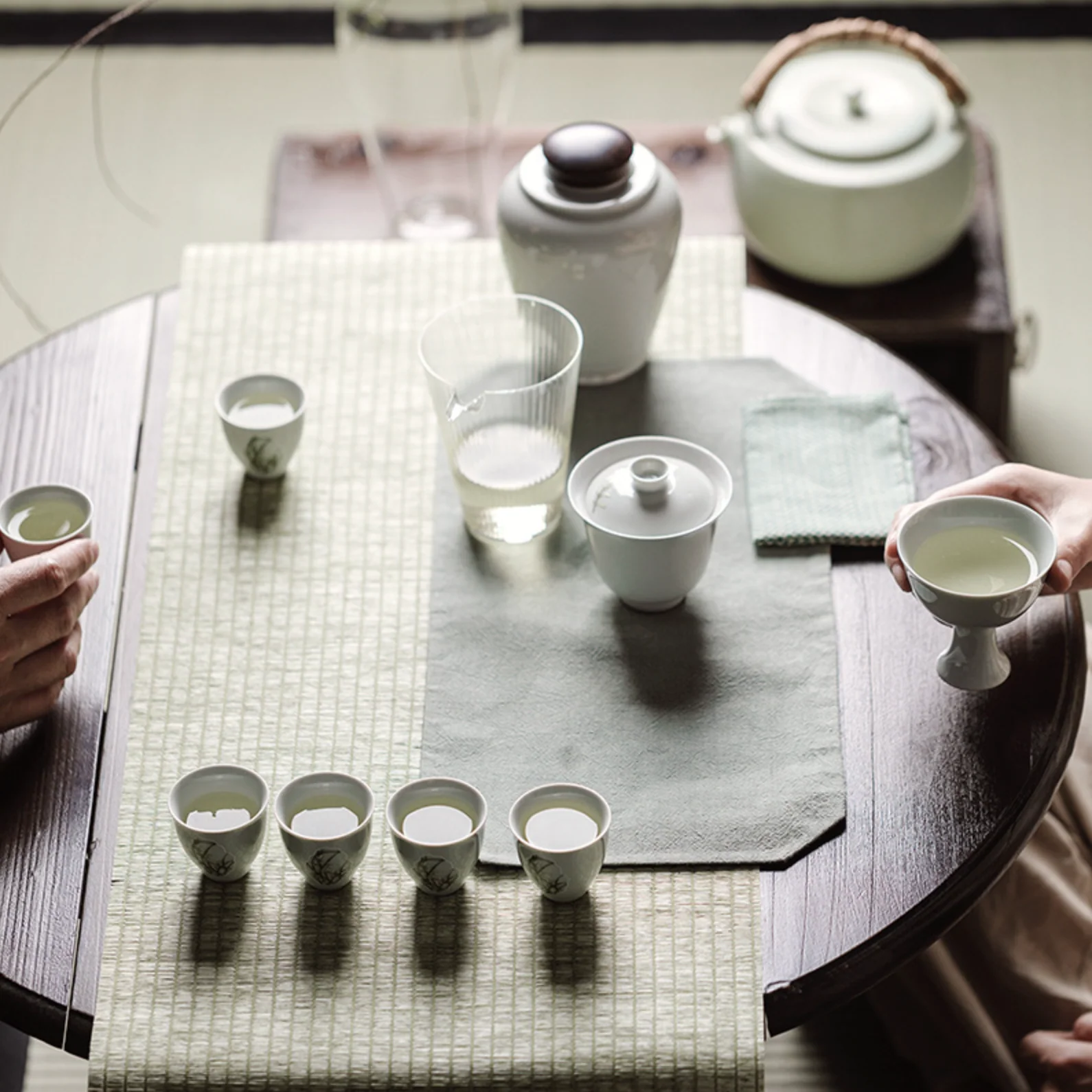 Gu Qing Porcelain Window Orchid Tea Cup - Image 4