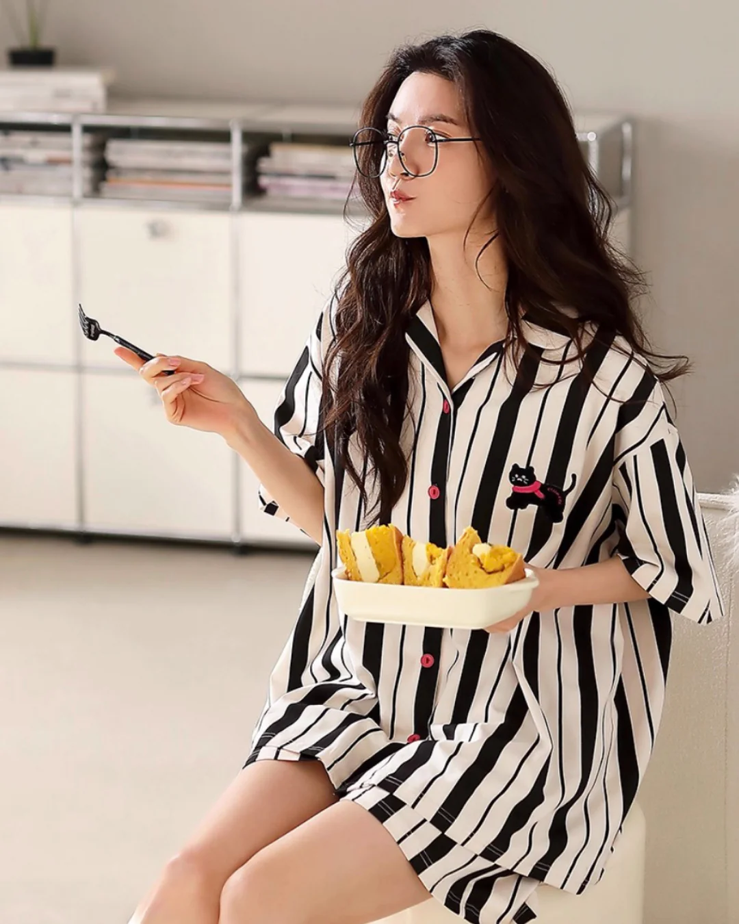Wén Pajamas Set (Short-Sleeve & Shorts) - Image 4