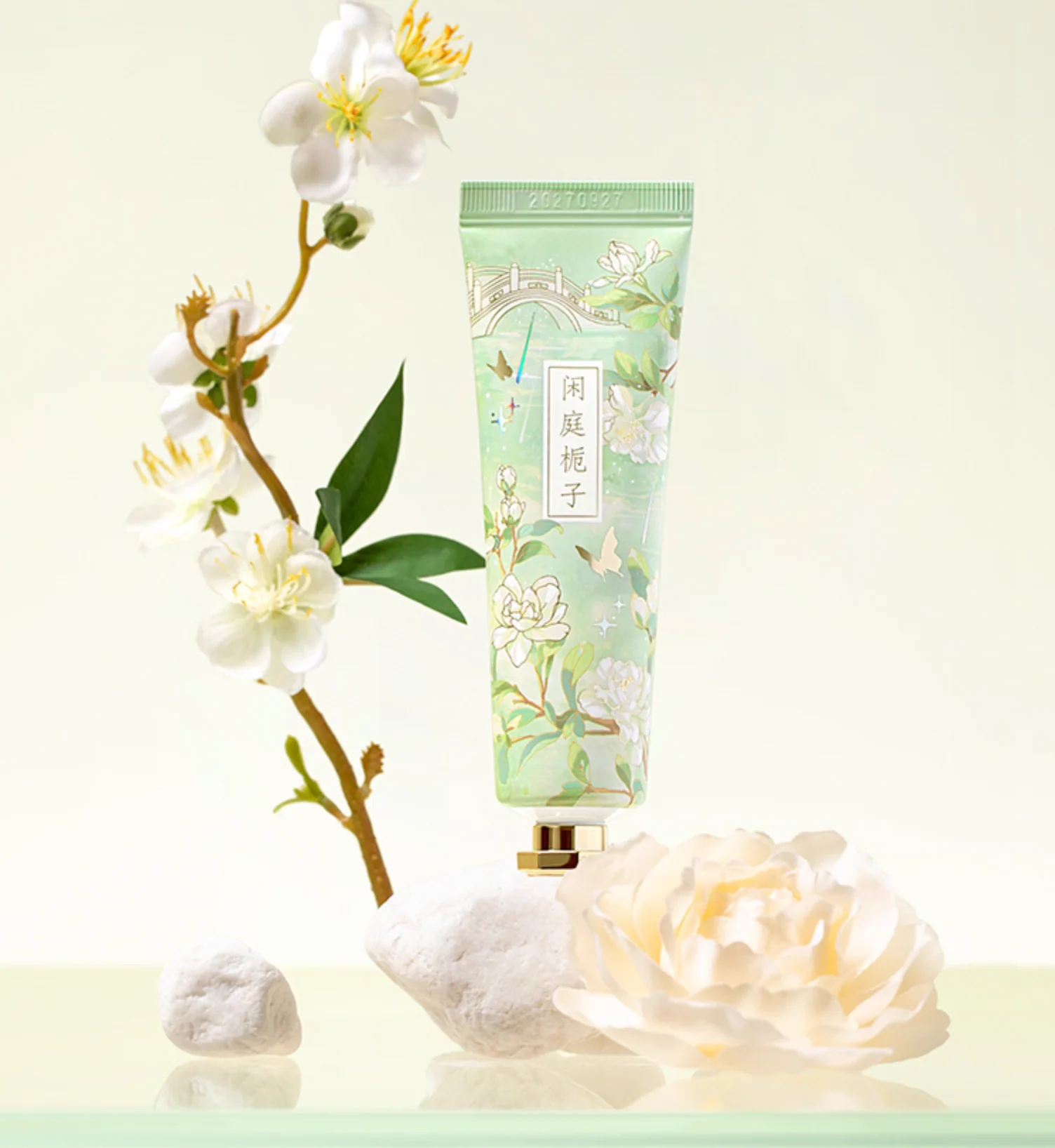 Heritage Paintings Hand Cream Gift Set - Image 5