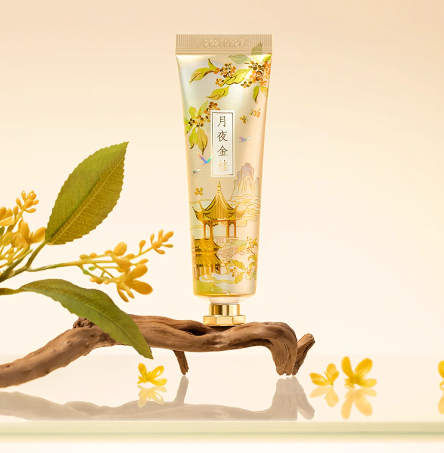 Heritage Paintings Hand Cream Gift Set - Image 6