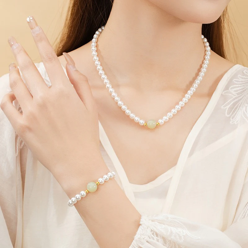 Luna Pearl Jade Jewellery Set - Image 2