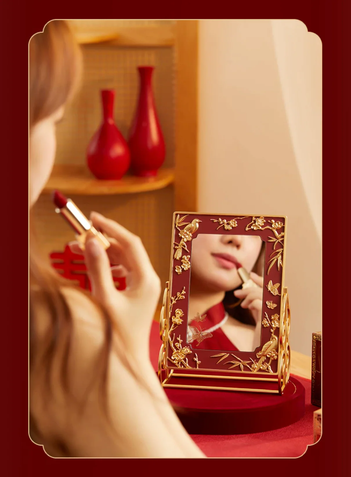 Magpie on Plum Blossom Mirror and Jewellery Box Gift Set - Image 11