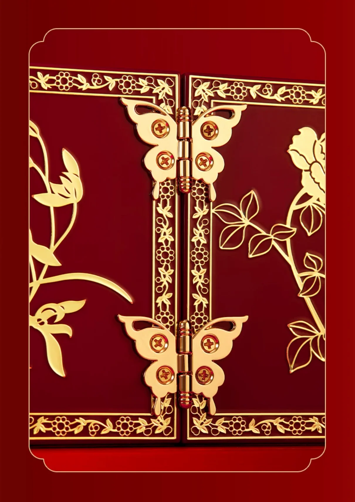Magpie on Plum Blossom Mirror and Jewellery Box Gift Set - Image 16