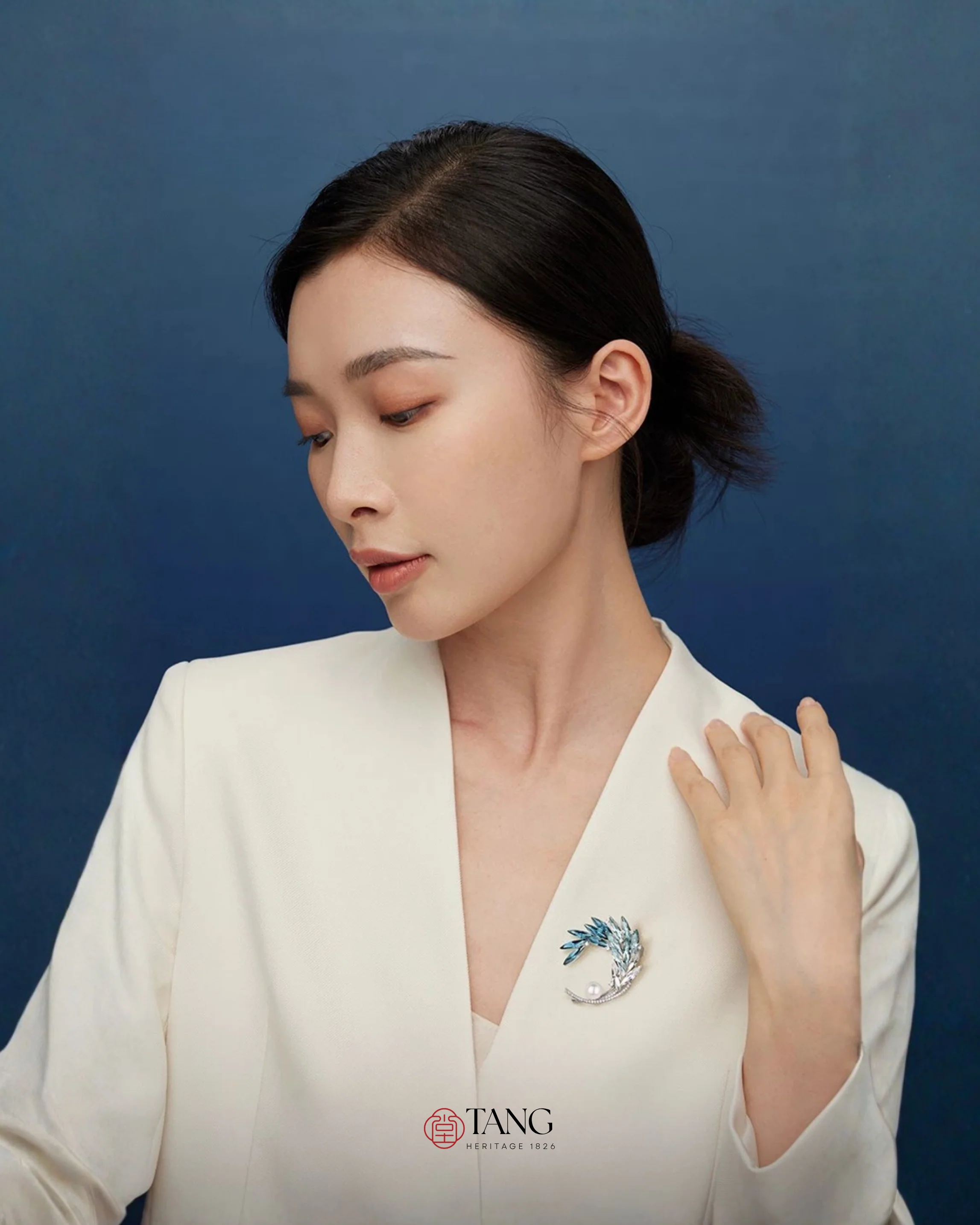 Moonlit Wave Brooch - Image 2