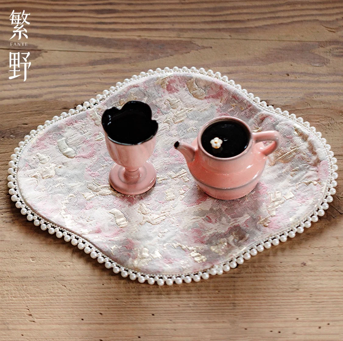 Peach Blossom Trace Tea Mat