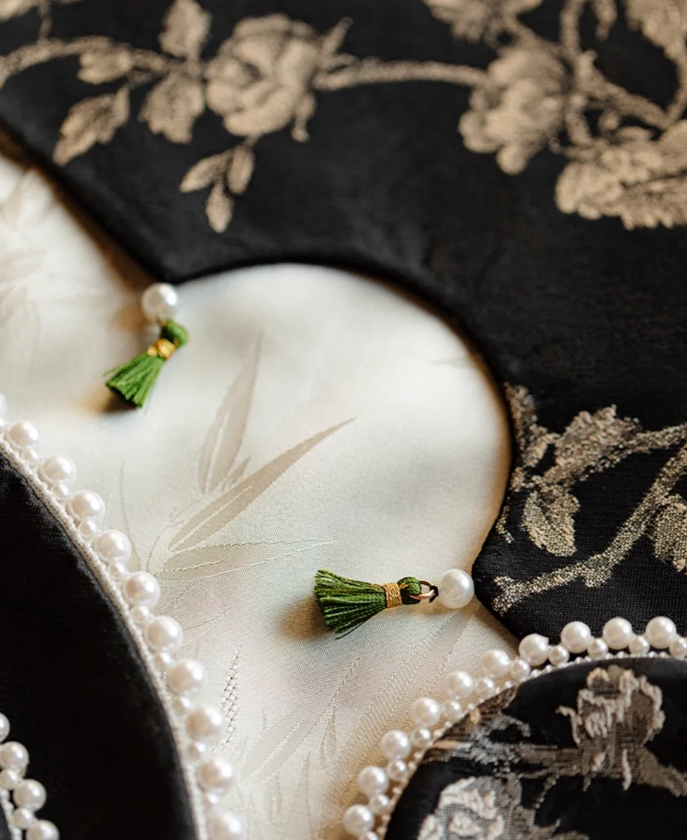 Pearl-Trimmed Brocade Coaster - Image 4
