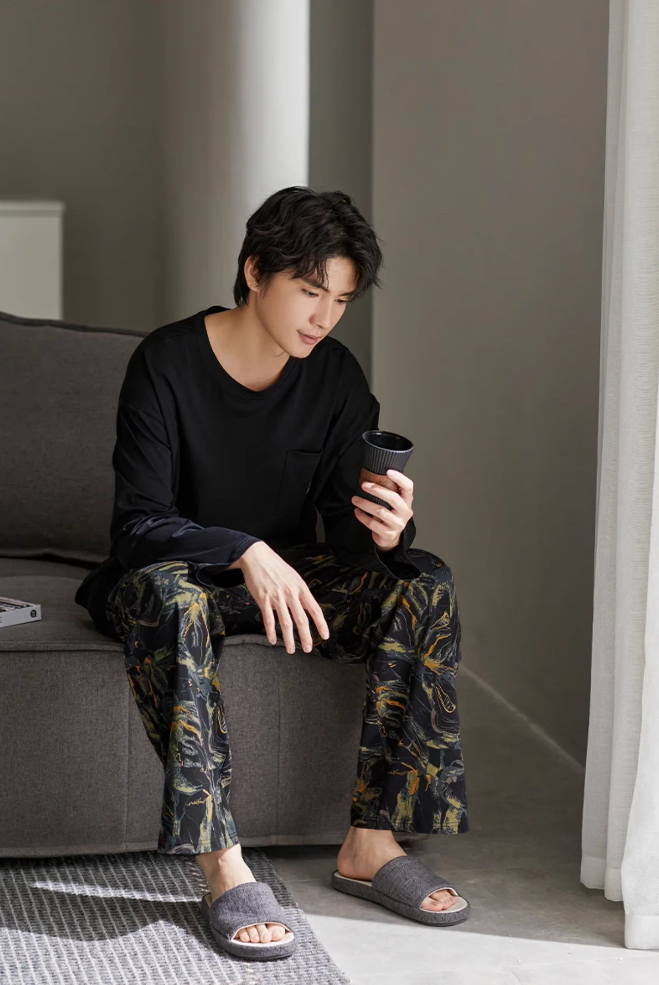 Piāo Pajamas Set (T-Shirt & Pants) - Image 4