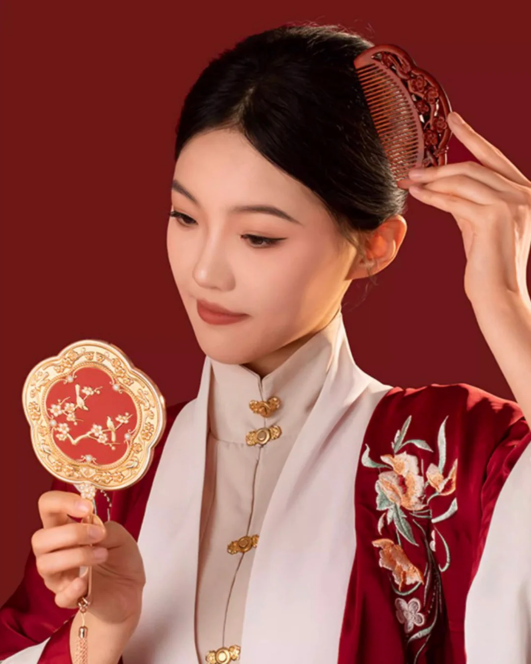 Plum Blessing Hand Mirror & Comb Set - Image 9
