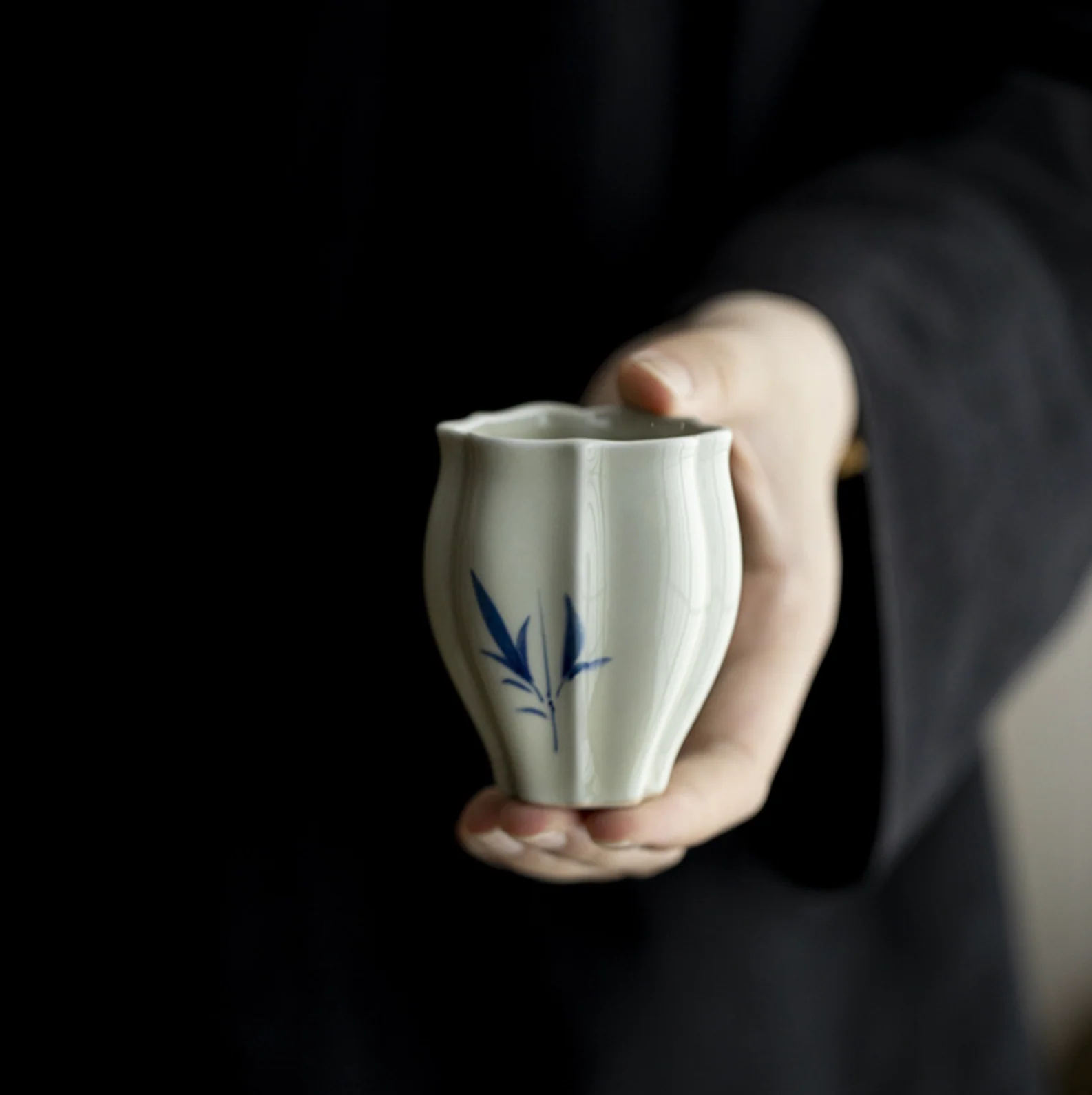 Qing Hua Bamboo Flower Mouth Tea Cup - Image 4