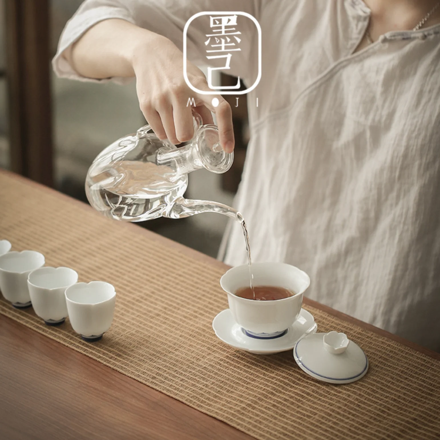 Qing Hua Lotus Petal Covered Bowl (盖碗) - Image 10