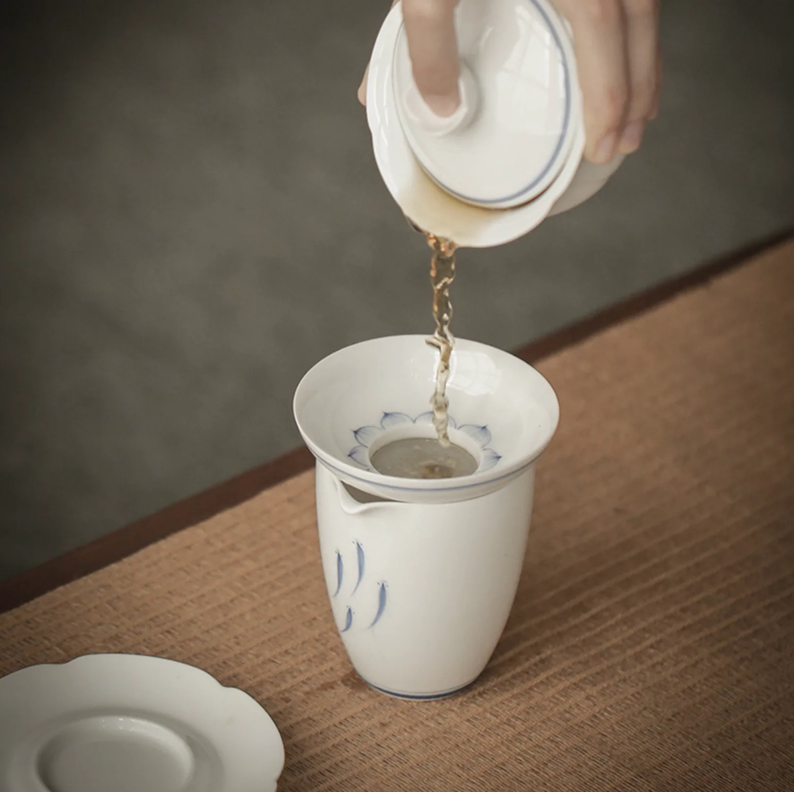 Qing Hua Lotus Petal Covered Bowl (盖碗) - Image 13