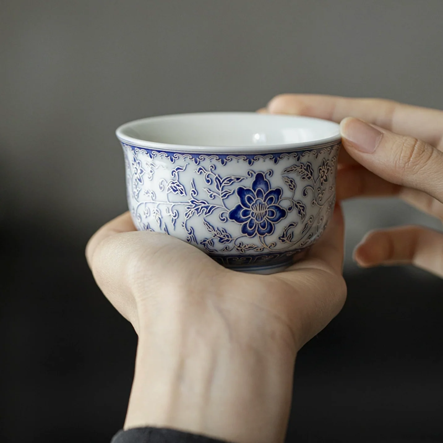 Qing Hua Lotus Vines Round Palm Tea Cup - Image 3