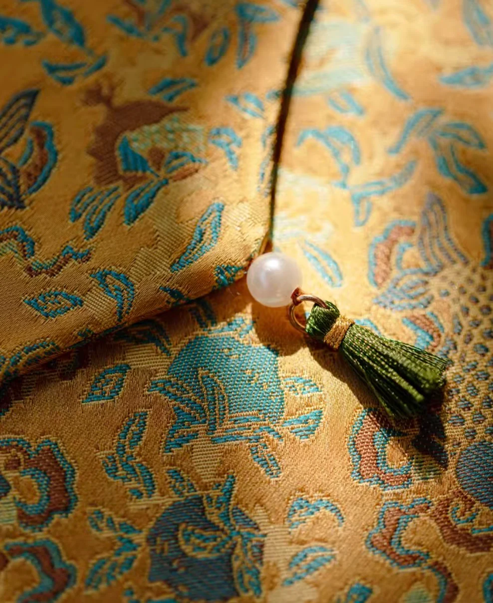 Radiant Dynasty Silk Mat & Coaster Set - Image 6