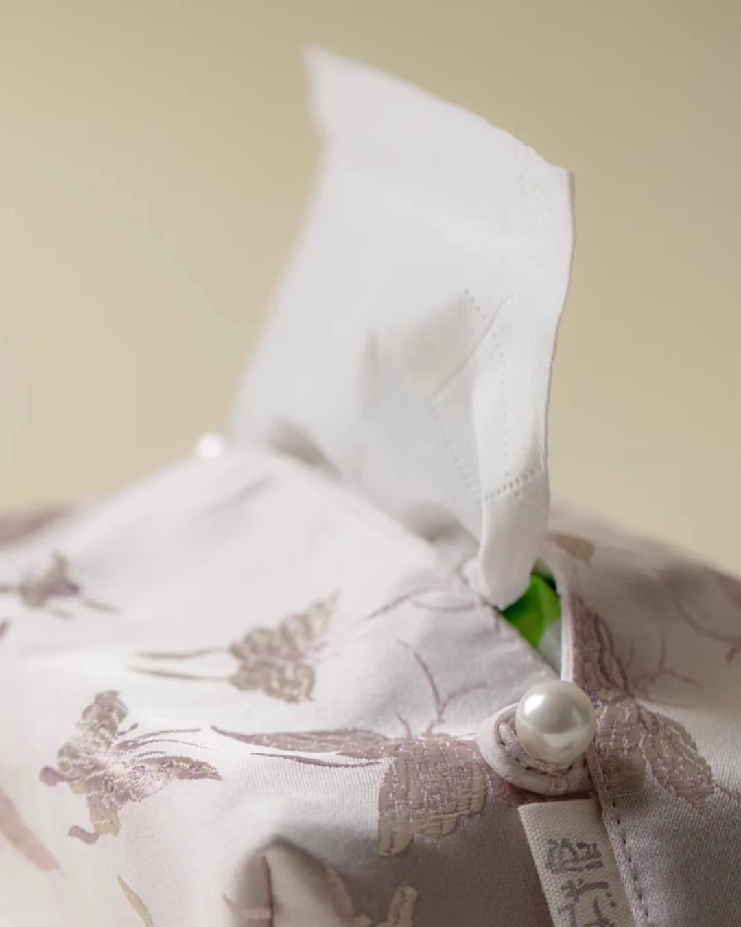 Silken Traces Tissue Box - Image 7