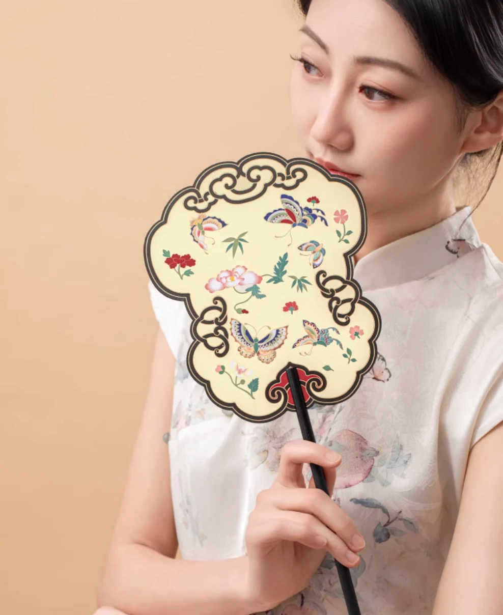 Songbird Serenity Round Fan Gift Set - Image 8