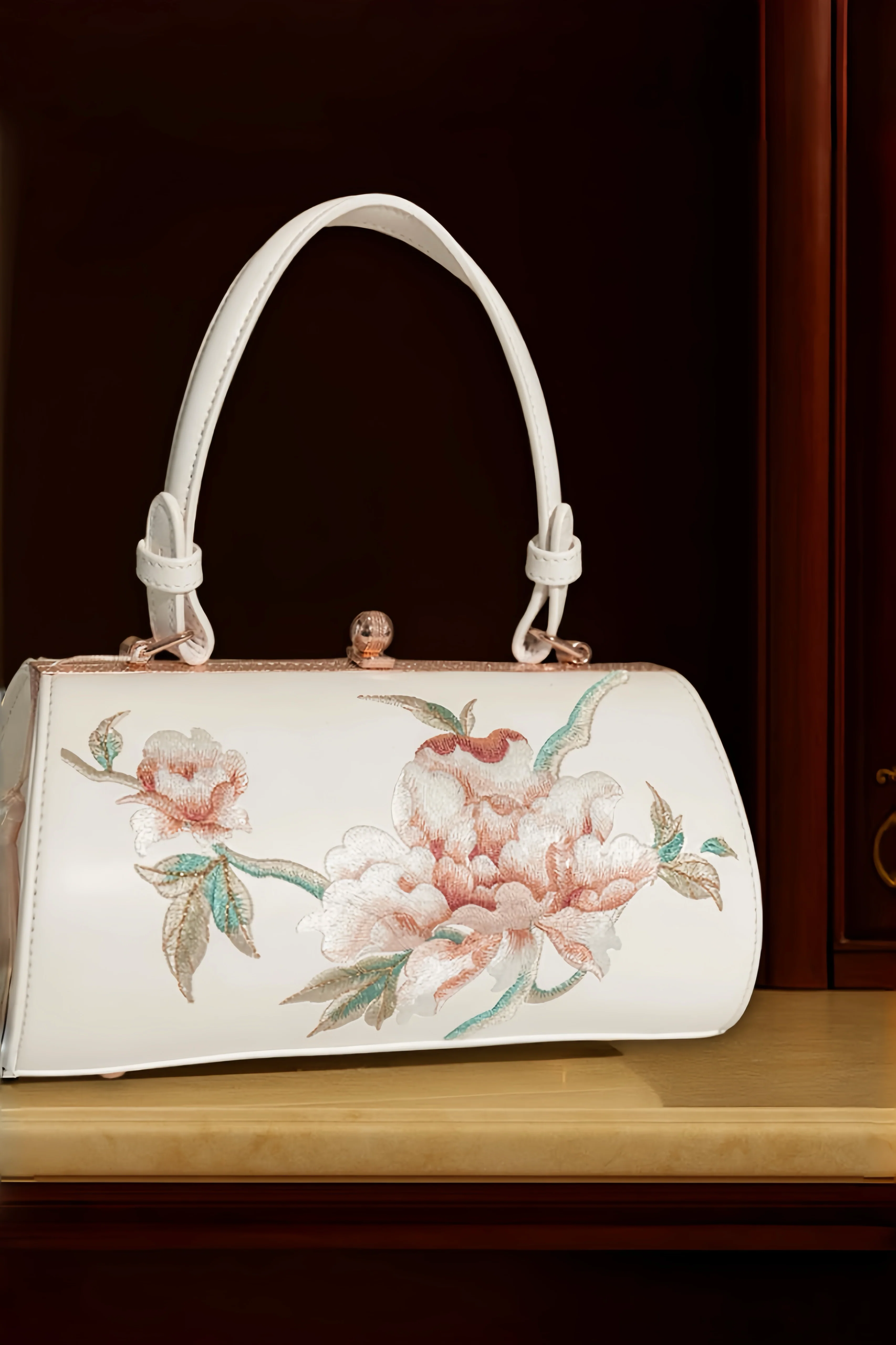 Tang Bloom Peony Clutch - Image 4