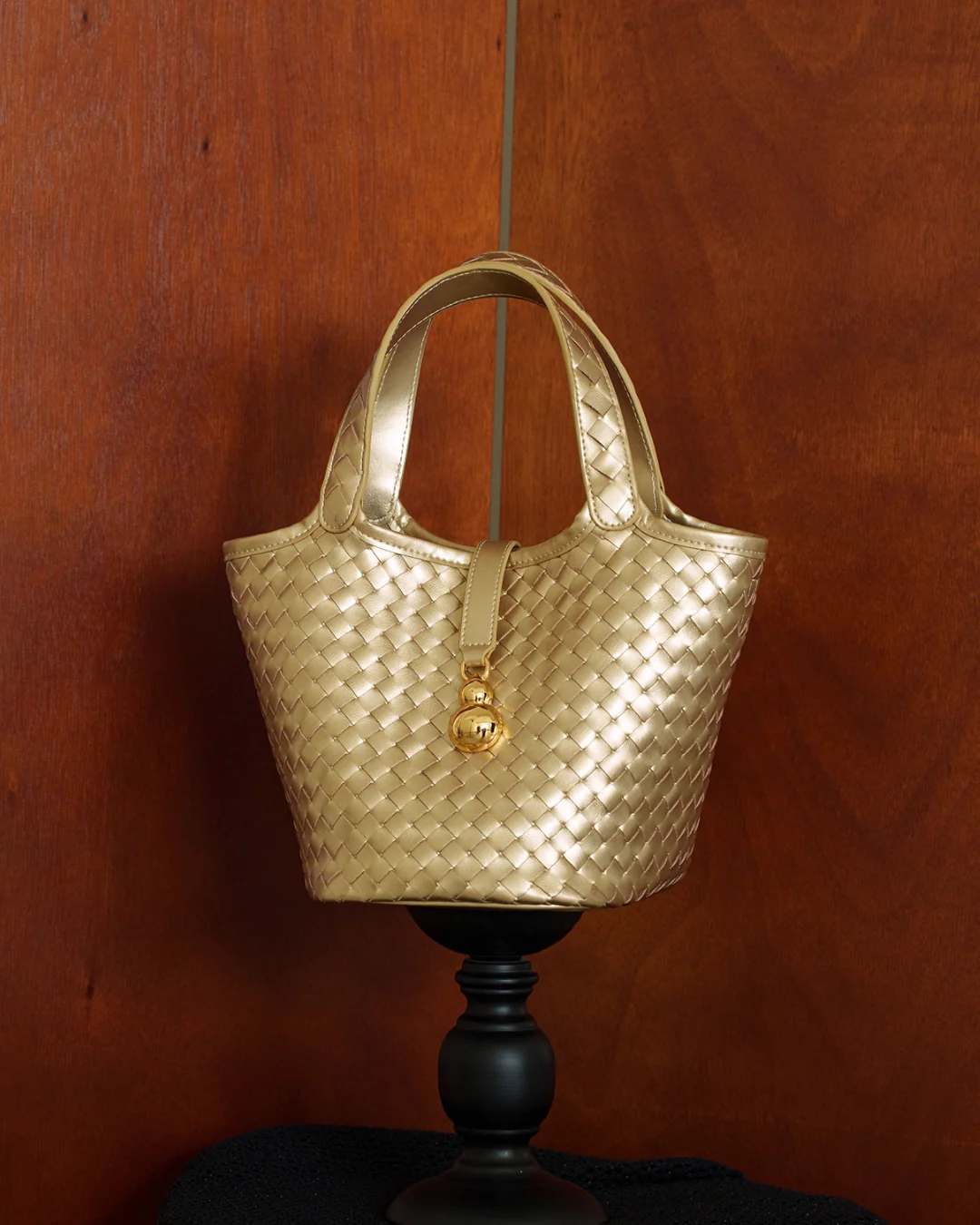 Tang Gold 25 Woven Bucket Bag - Image 13