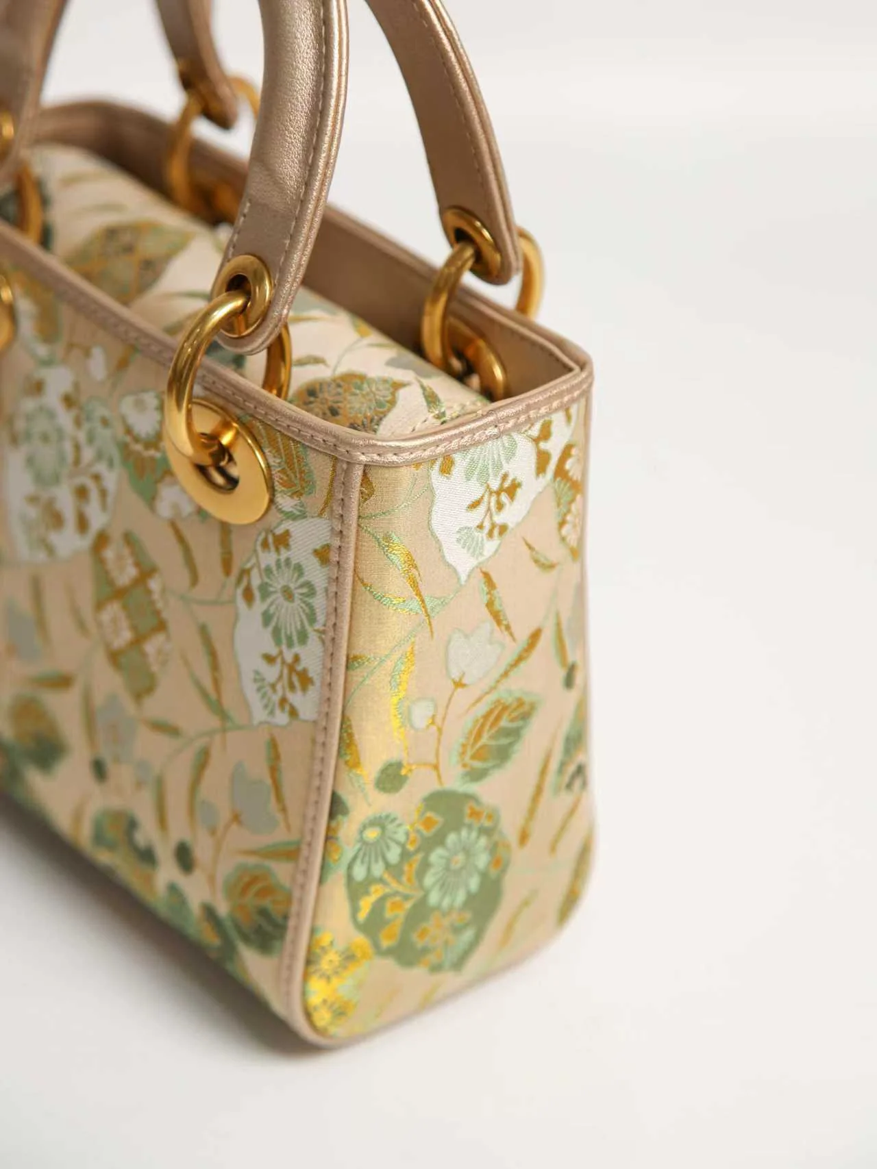 Tang Gold 17 Gilded Vines Song Brocade Bag - Image 9