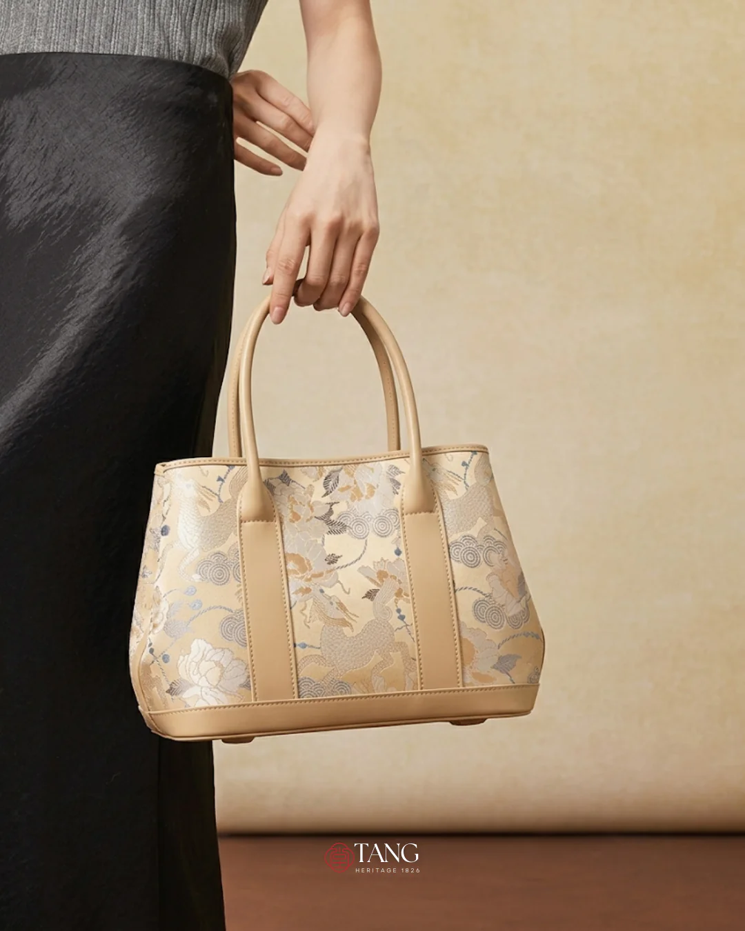 Tang Gold 30 Qilin Peony Song Brocade Tote - Image 4