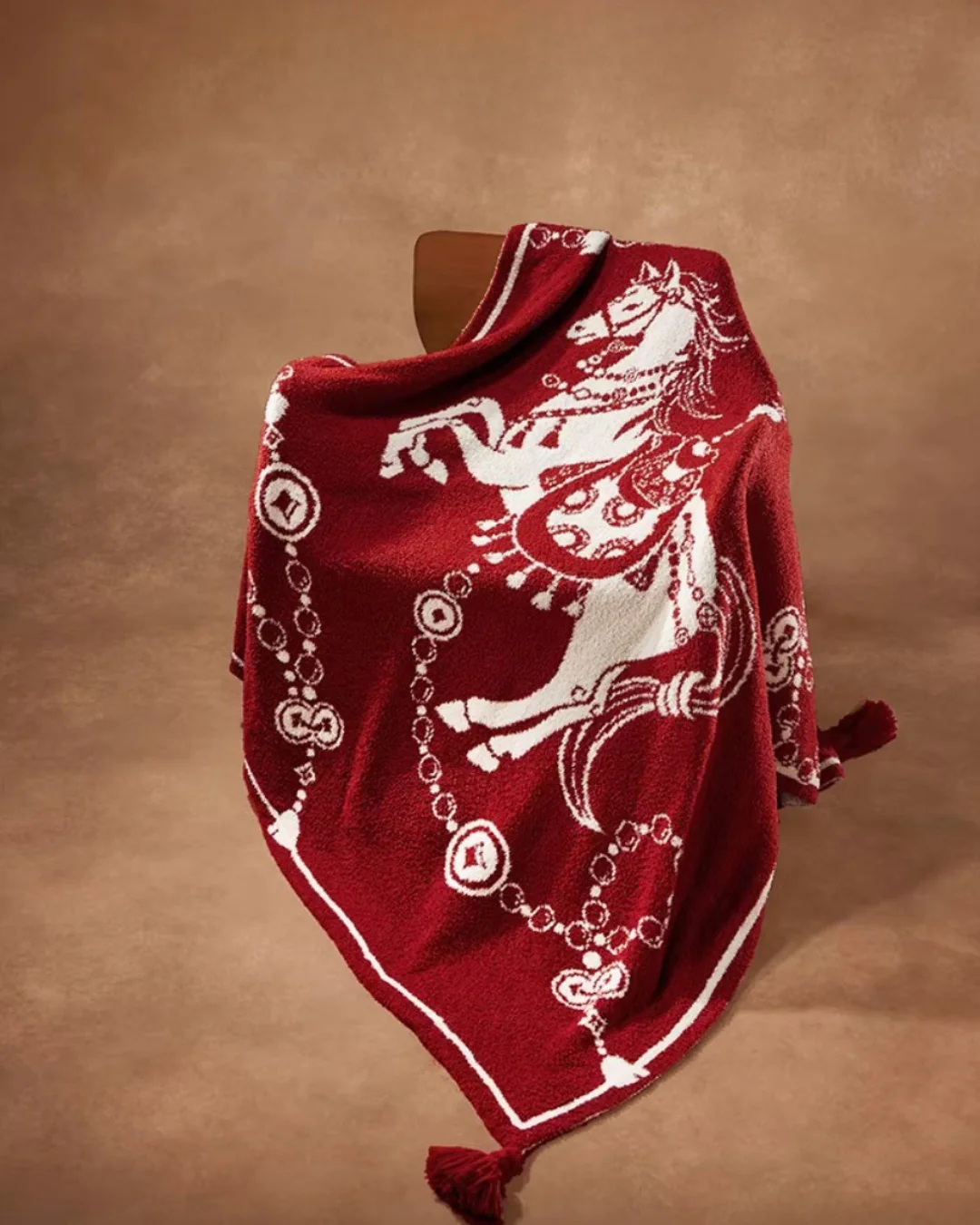 Thousand Gold Horse Fur Blanket - Image 2