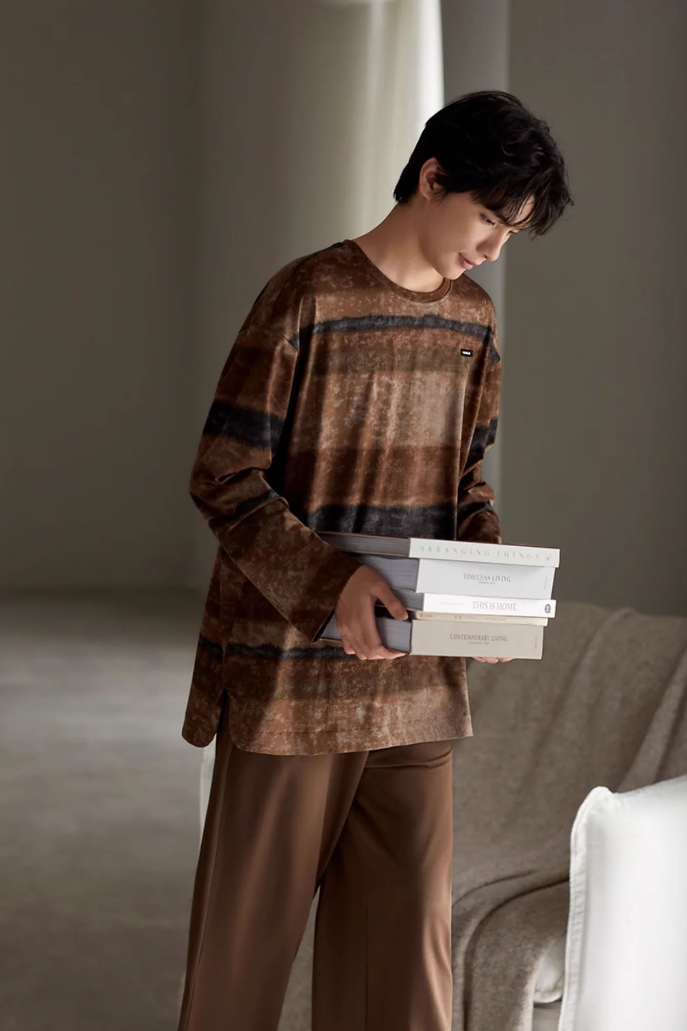 Xióng Pajamas Set (T-Shirt & Pants) - Image 3