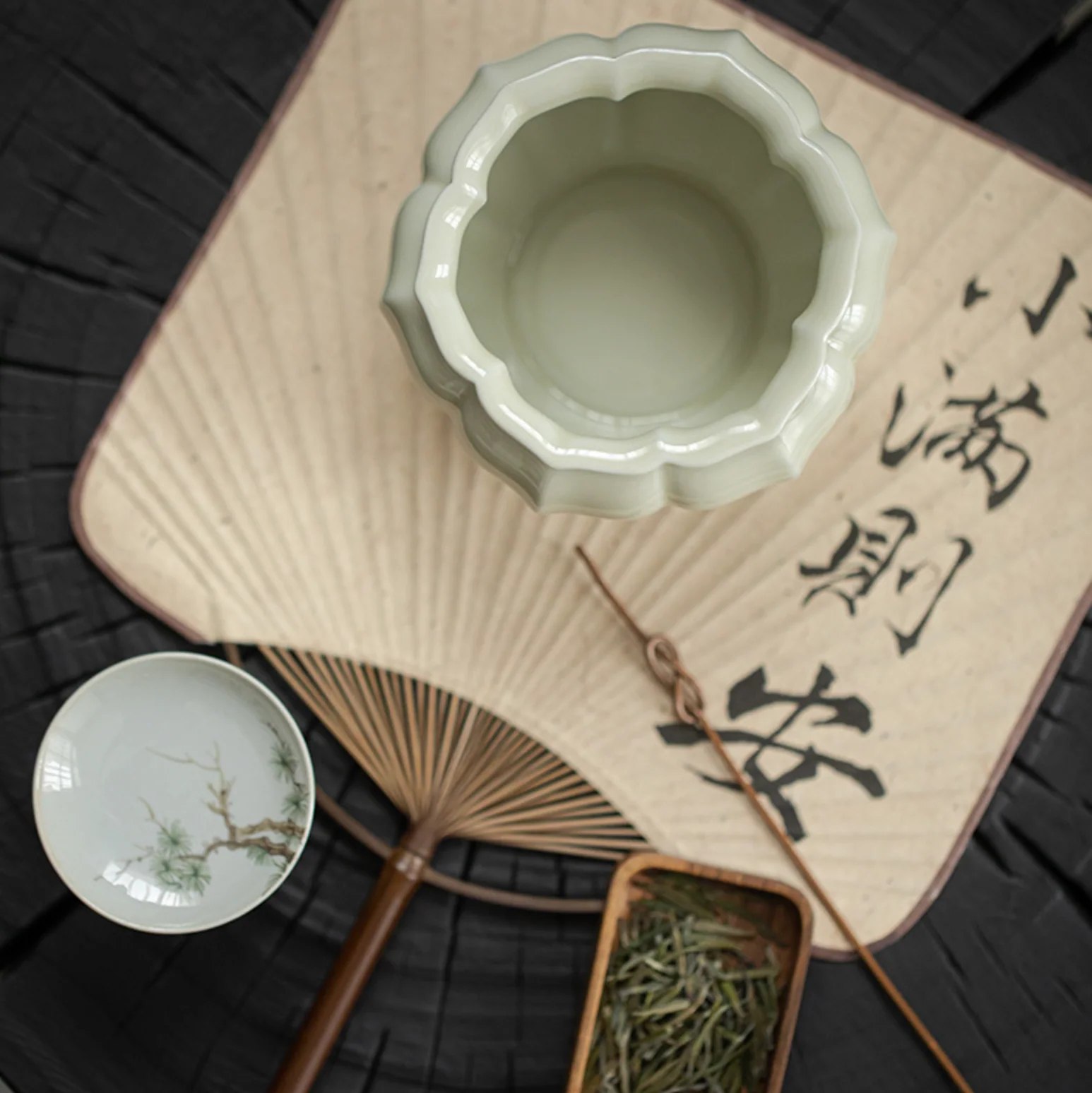Yue Kiln Buddha's Hand Water Pot - Image 4