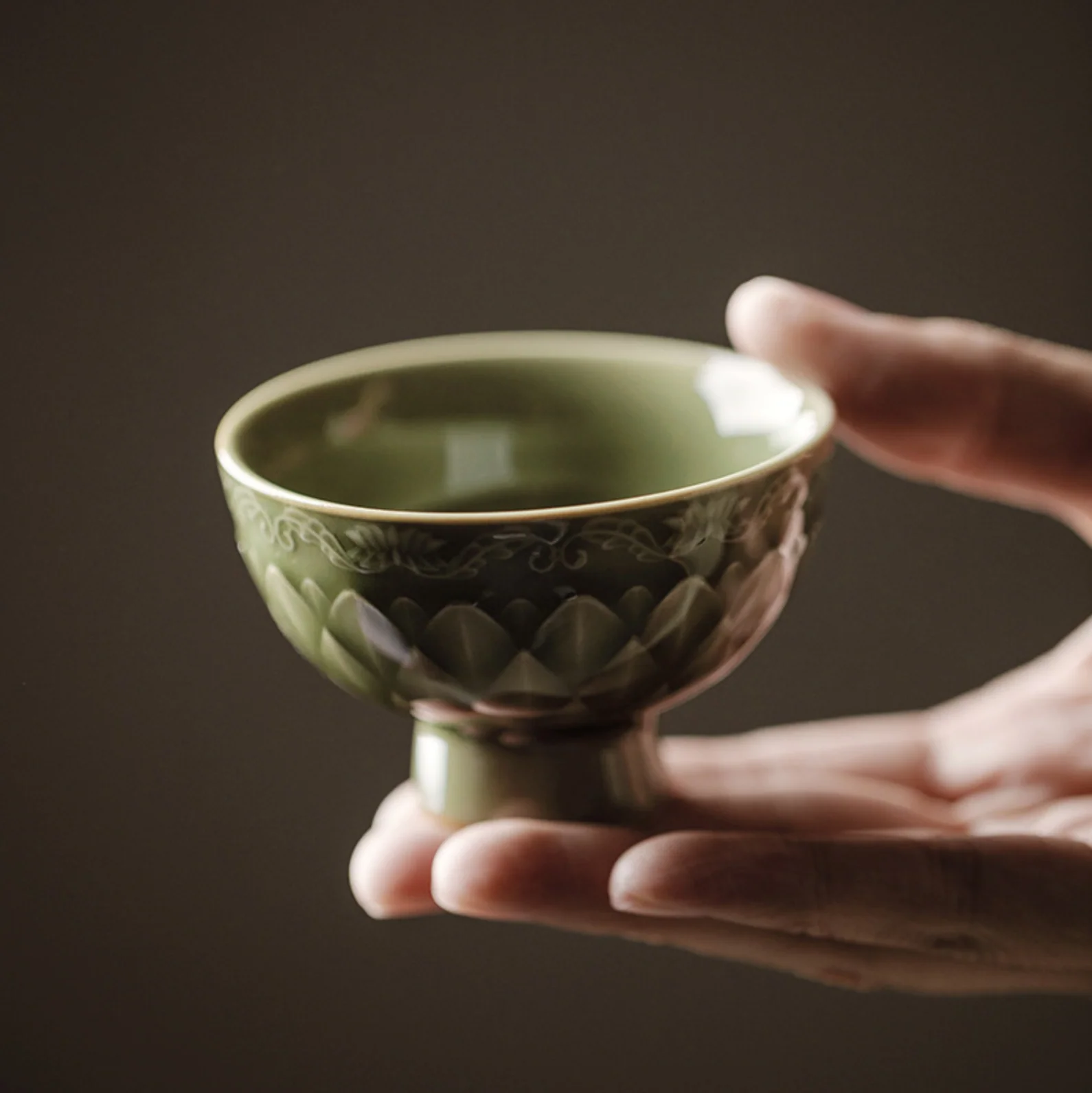 Yue Kiln Fish Scale Pattern Tea Cup - Image 4