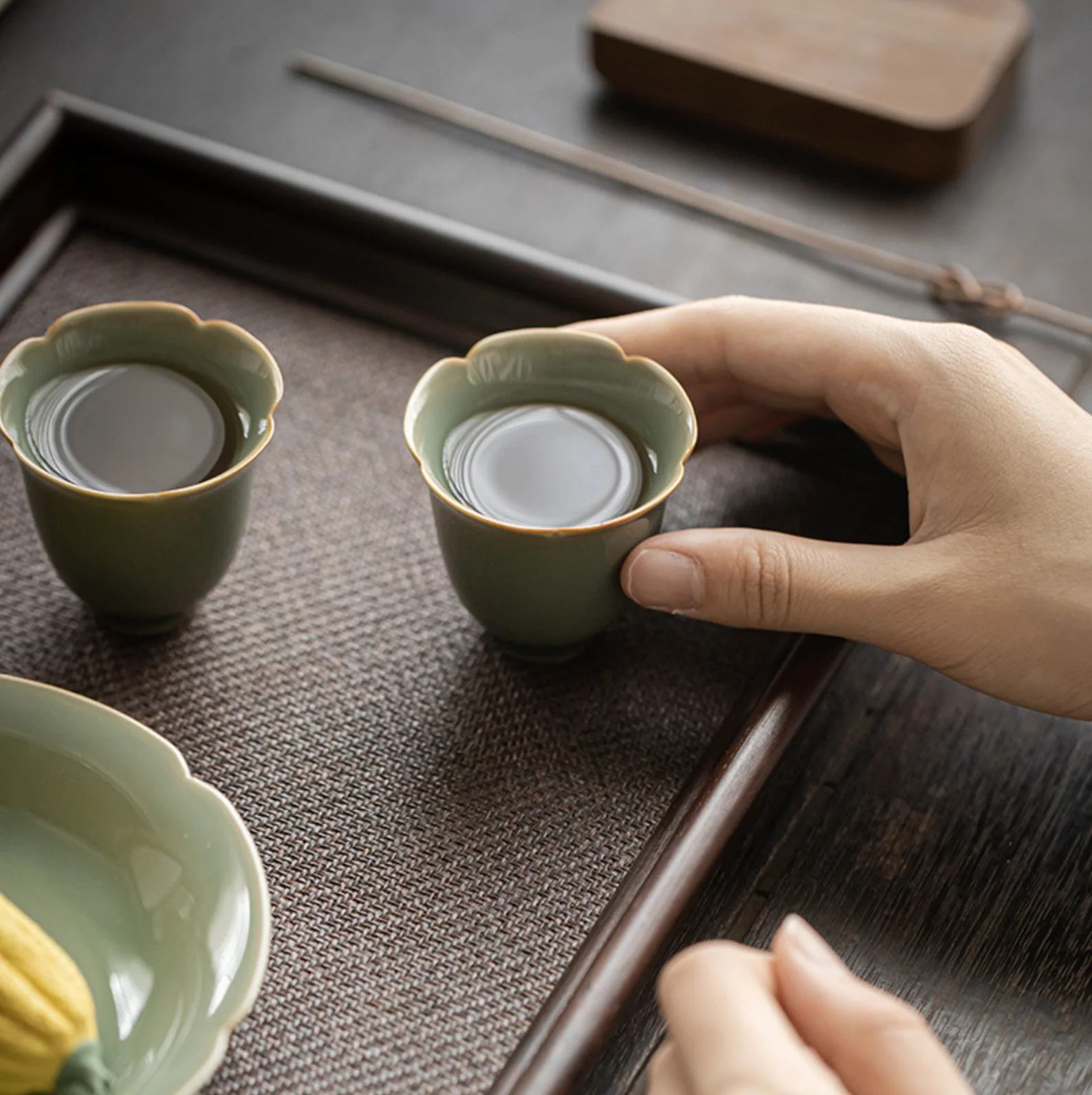 Yue Kiln Flower Mouth Short Tea Cup - Image 4