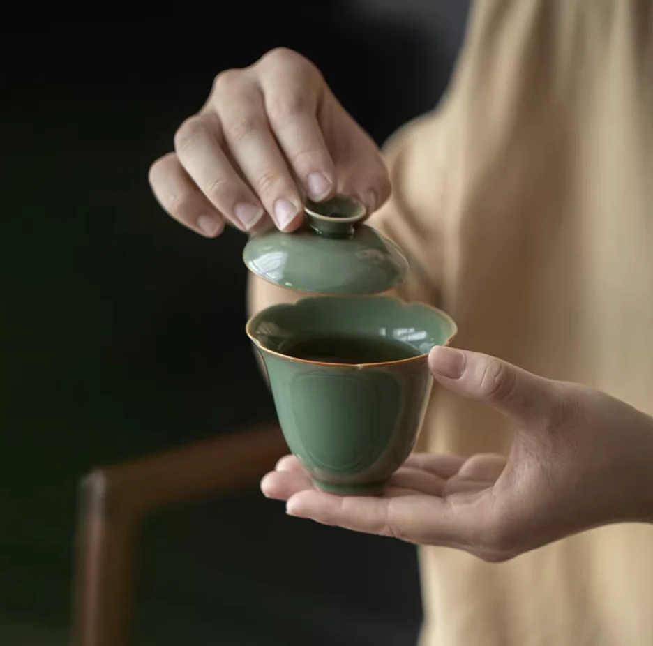 Yue Kiln Flower Mouth Short Tea Cup - Image 7