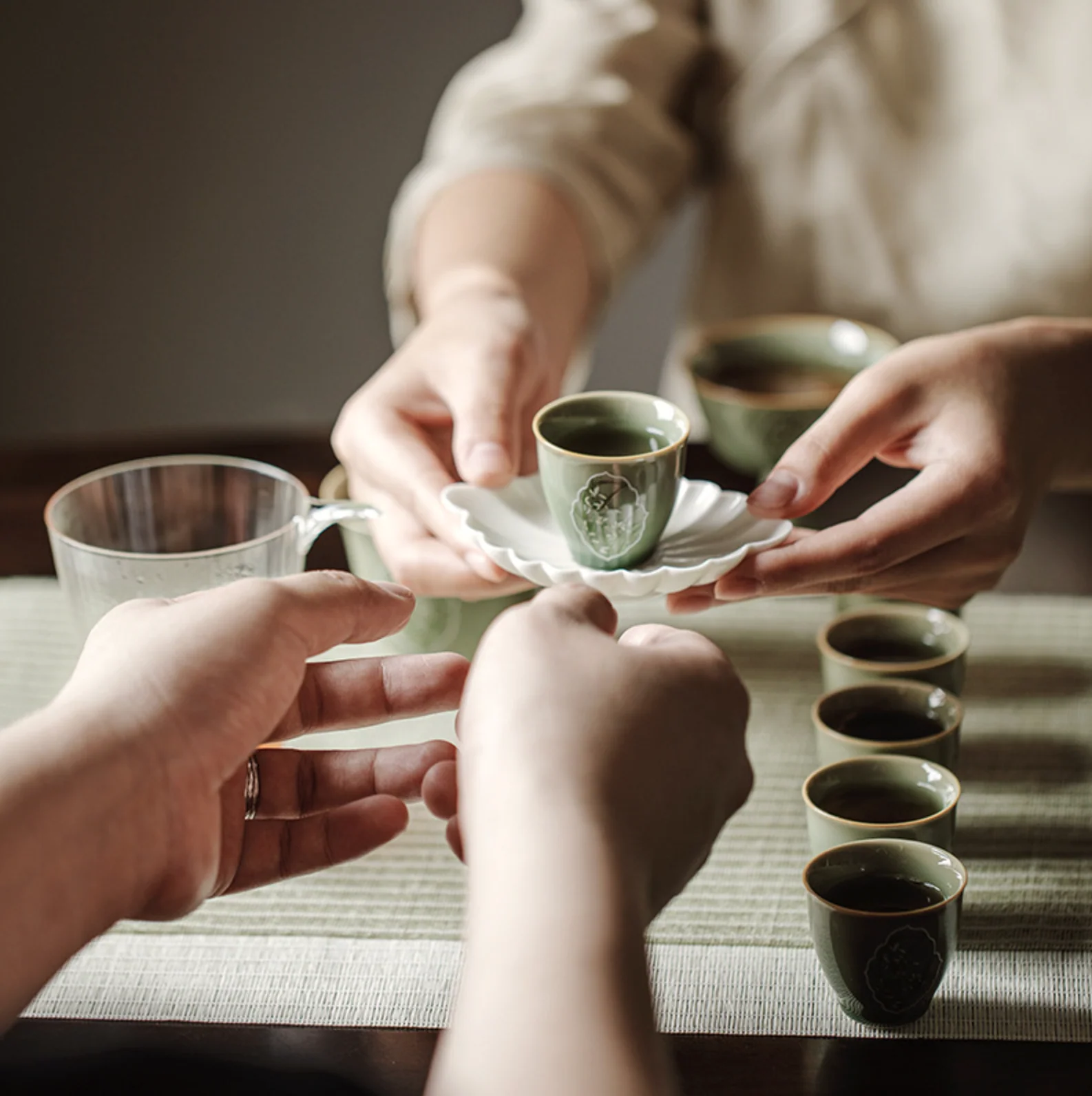 Yue Kiln Hand-Painted Window Orchid Tea Cup - Image 5