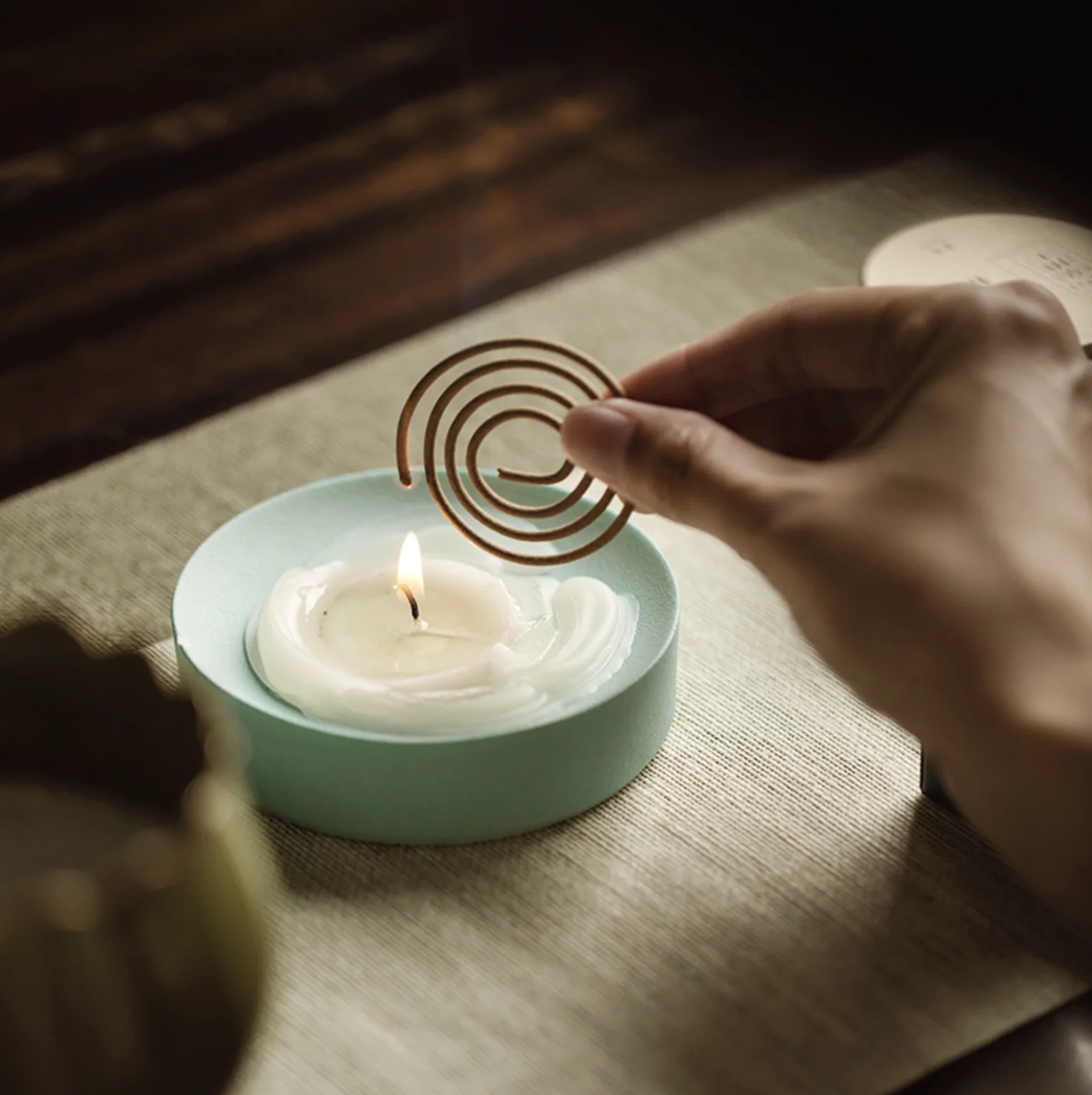 Yue Kiln Lotus Incense Burner Gift Set - Image 5