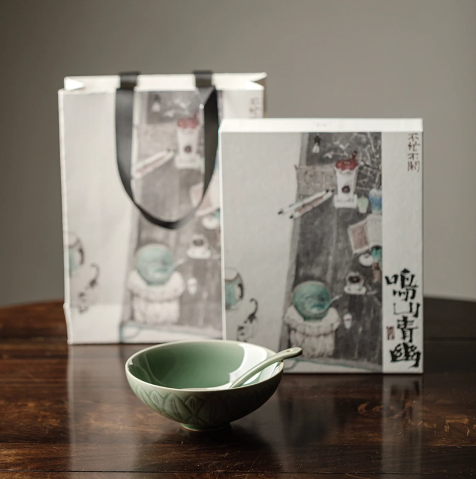 Yue Kiln Plum Small Food Bowl and Spoon Gift Set - Image 4