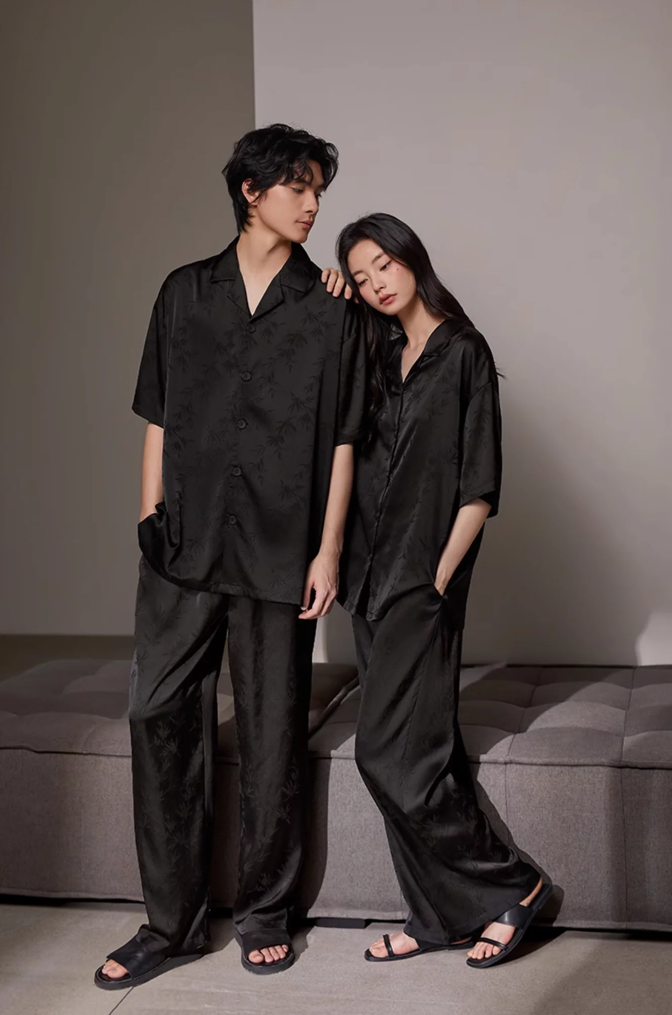 Zhú Pajamas Set (Short-Sleeve & Pants) - Image 2