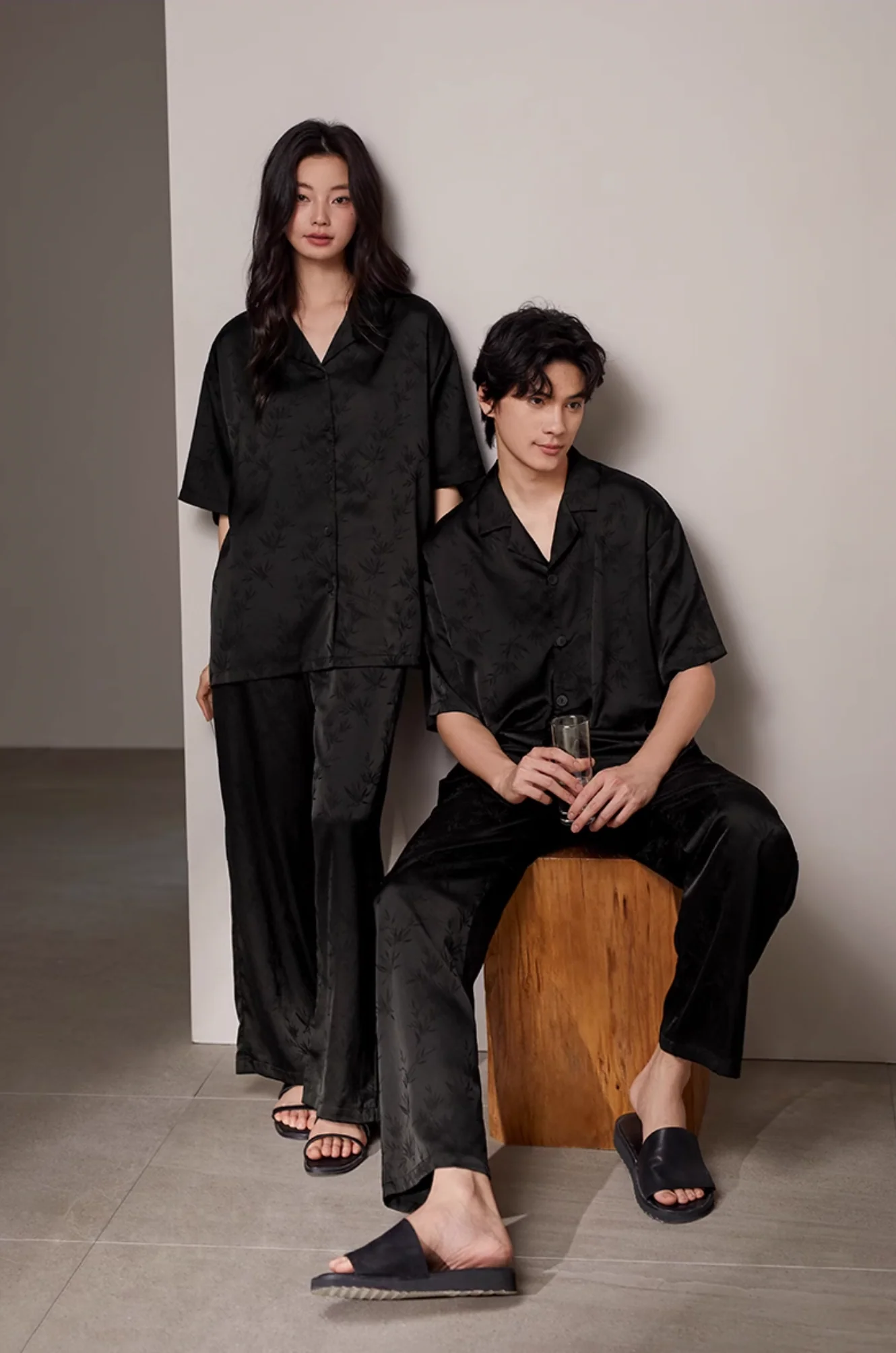 Zhú Pajamas Set (Short-Sleeve & Pants) - Image 3